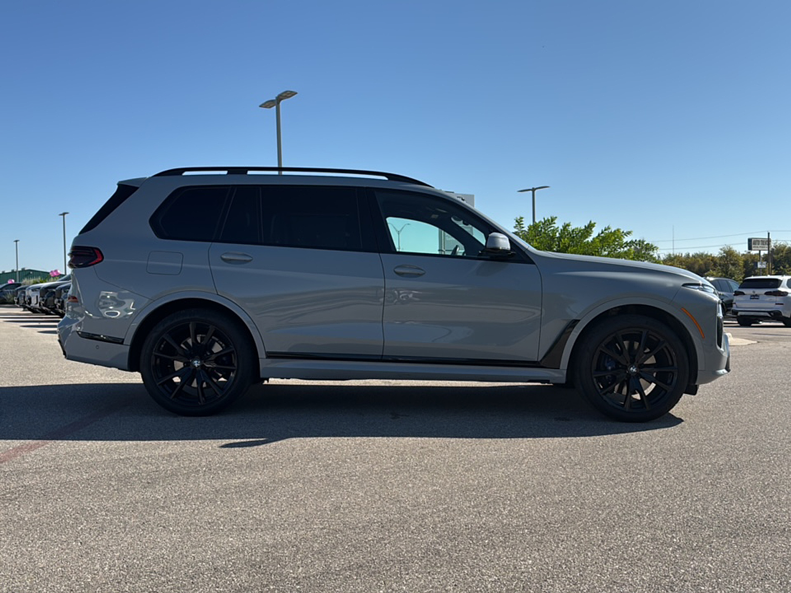 2023 Bmw X7 xDrive40i photo 2