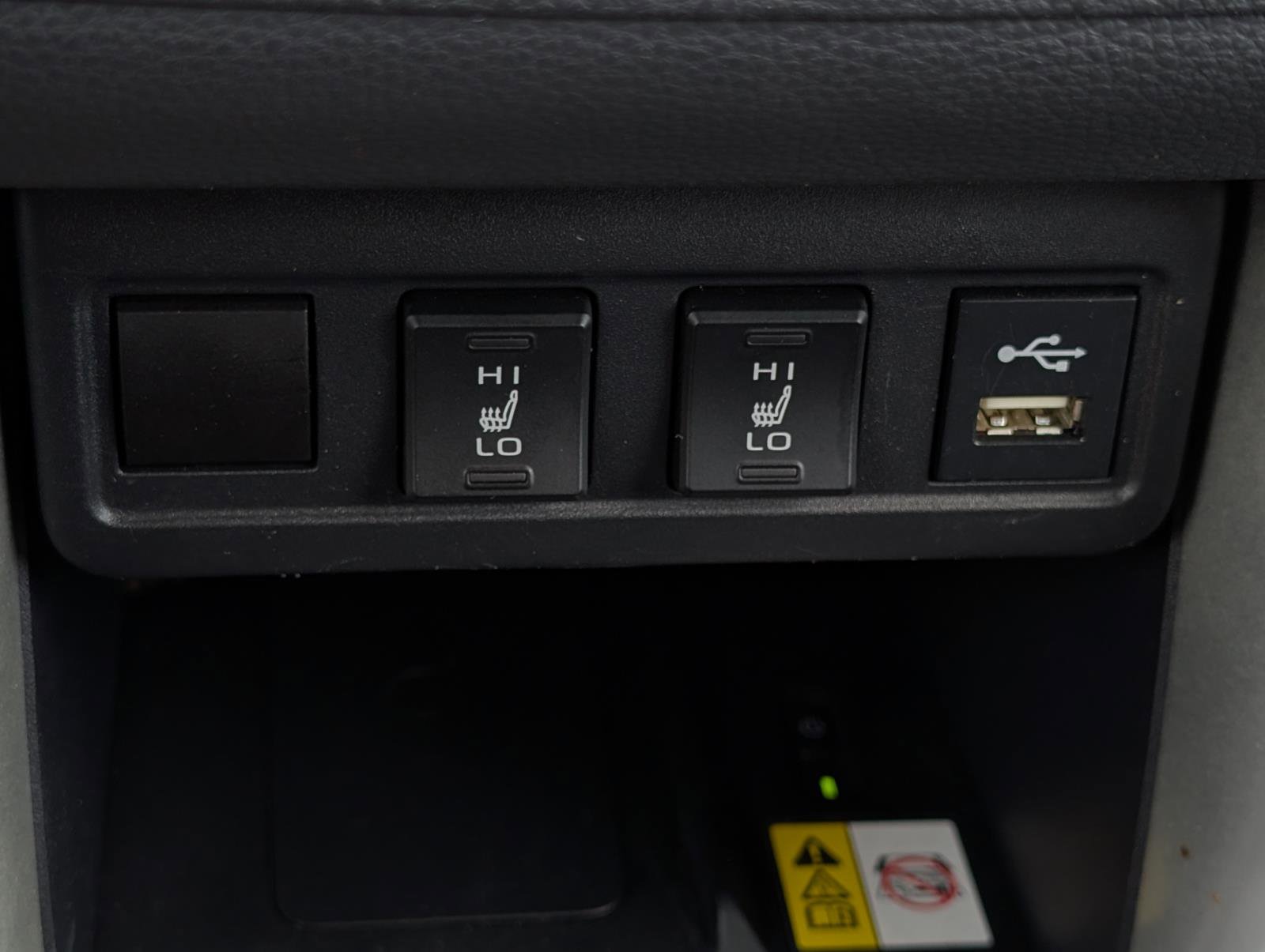 2022 Toyota Corolla Cross XLE photo 20