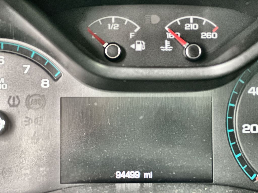 2018 Chevrolet Colorado LT photo 3