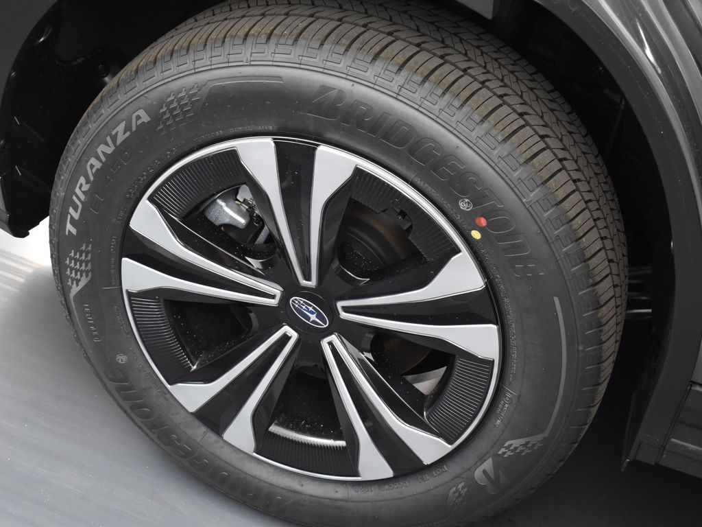 2025 Subaru Solterra Premium photo 24