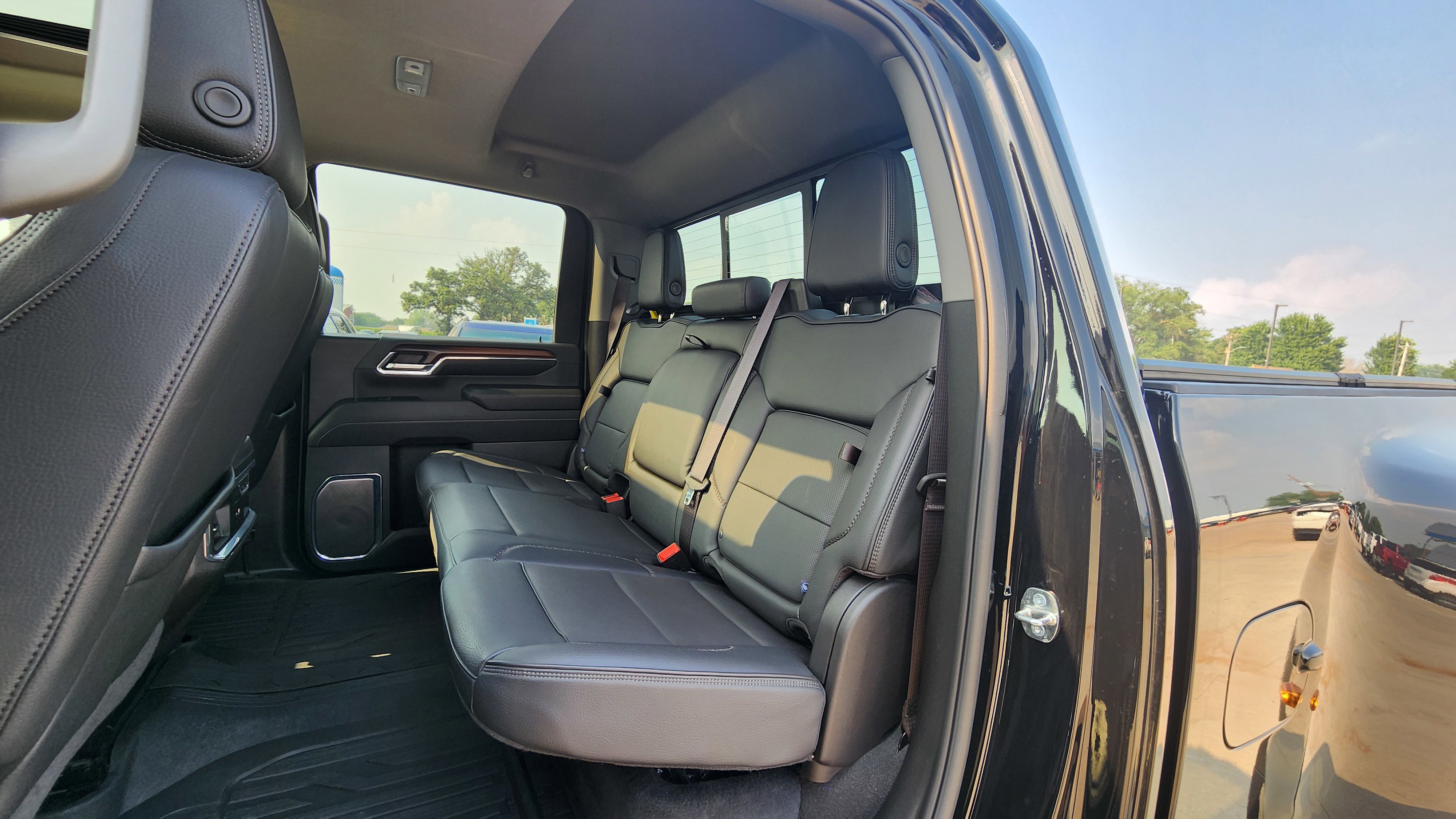 2024 Gmc Sierra 3500 HD Denali photo 17
