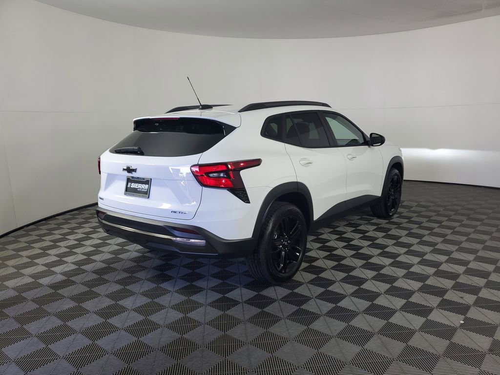2026 Chevrolet Trax ACTIV photo 4