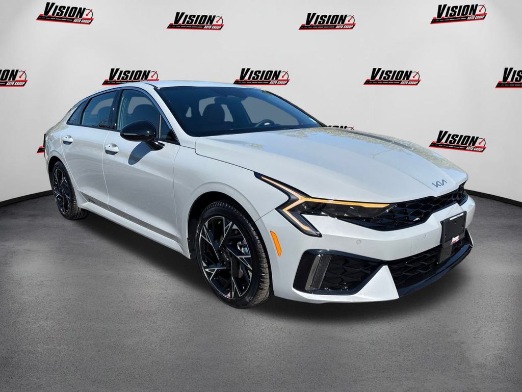 2026 Kia K5 GT-Line photo 3