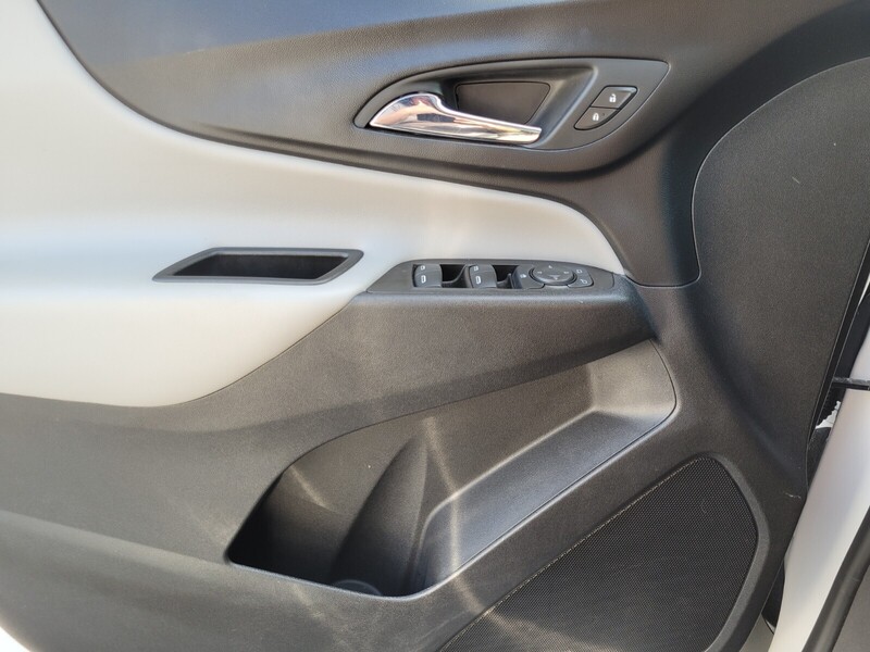2023 Chevrolet Equinox LS photo 23