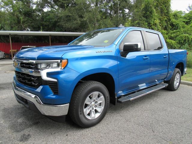 2024 Chevrolet Silverado 1500 LT photo 2