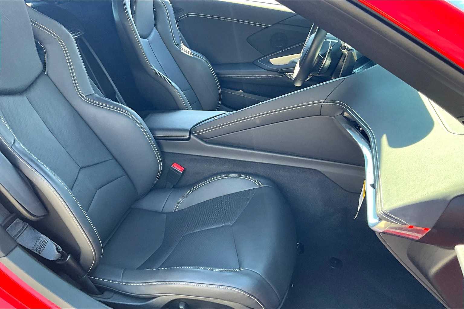 2024 Chevrolet Corvette Stingray 1LT photo 7