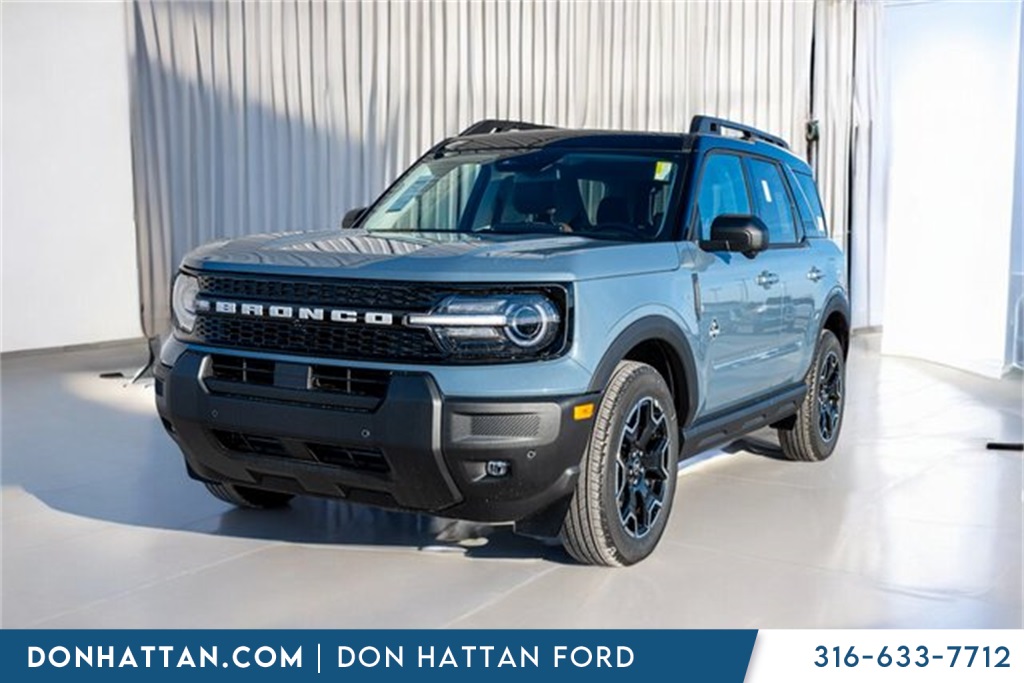 2025 Ford Bronco Sport Outer Banks's photo