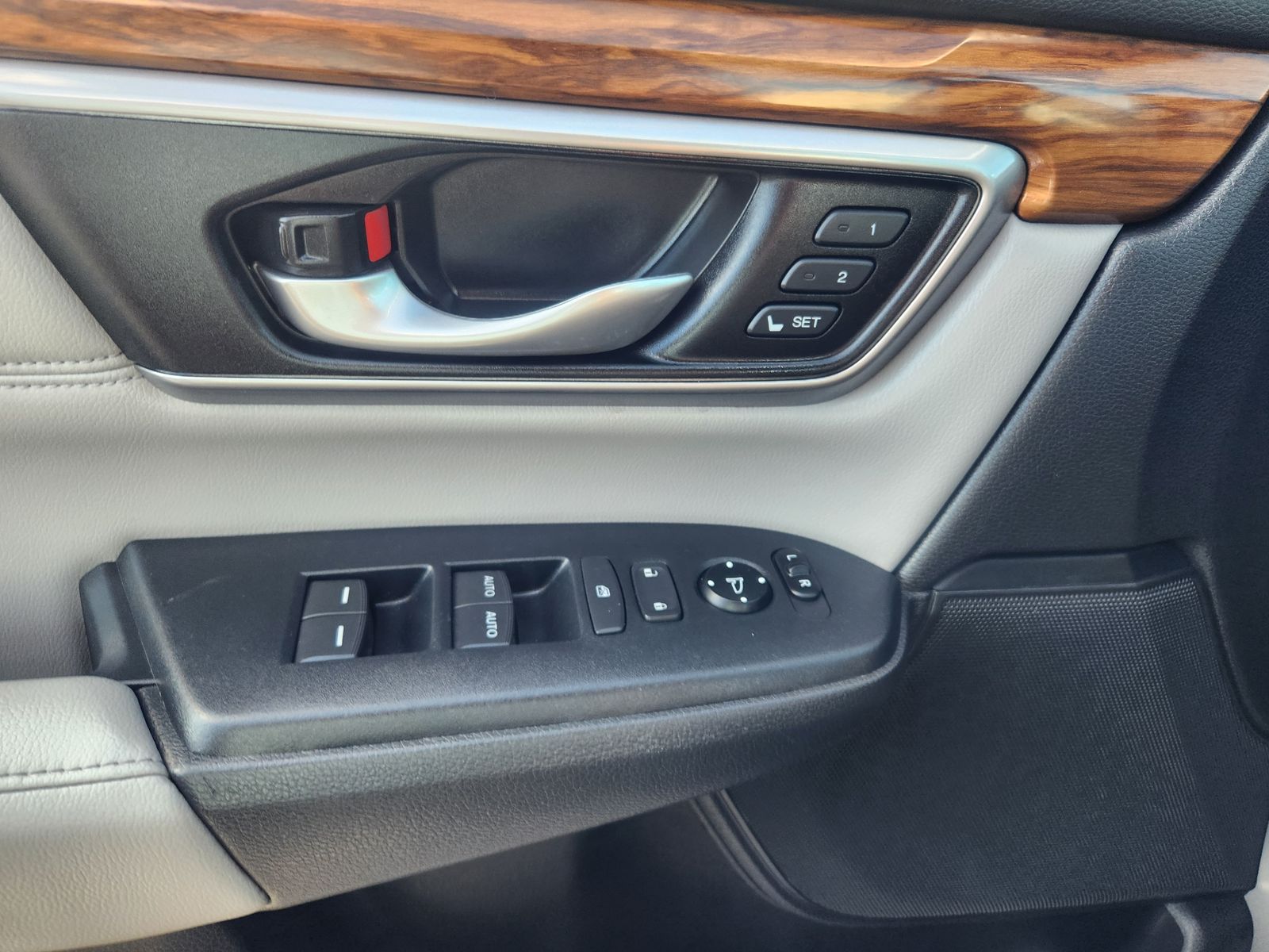 2018 Honda CR-V EX-L photo 23