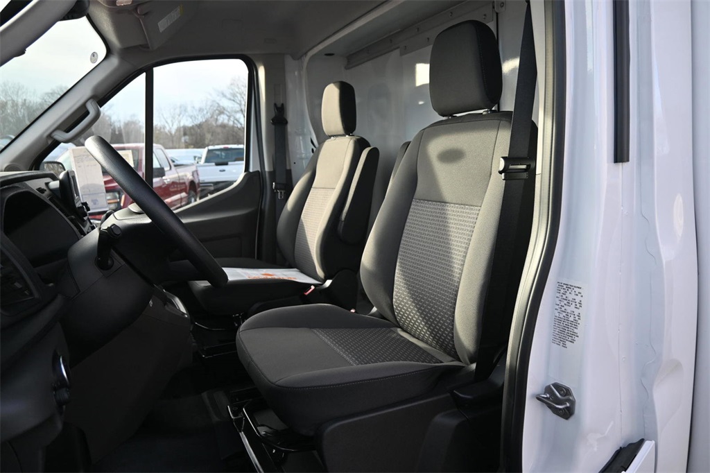 2024 Ford Transit Chassis Cutaway photo 13