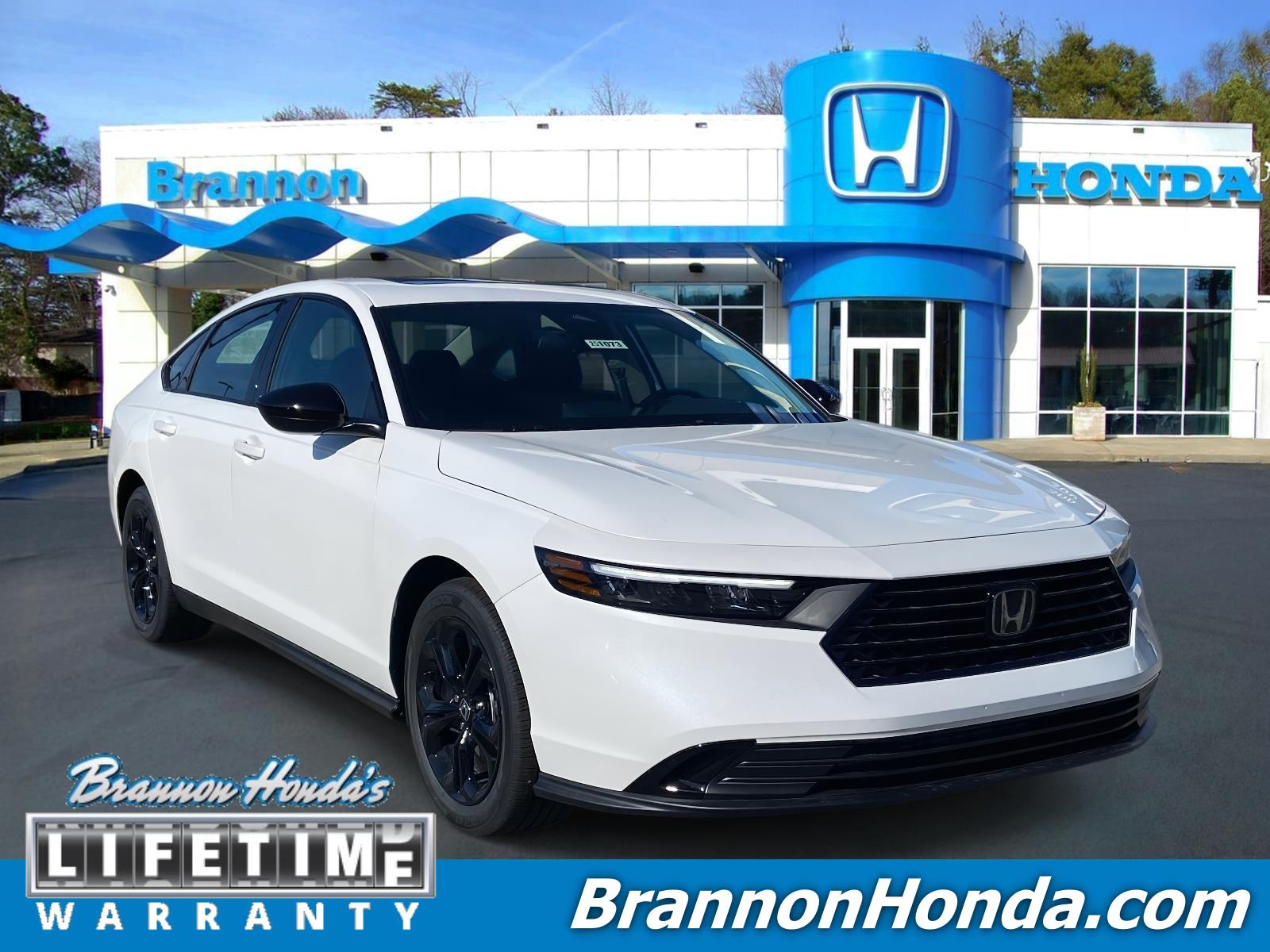 2025 Honda Accord SE's photo