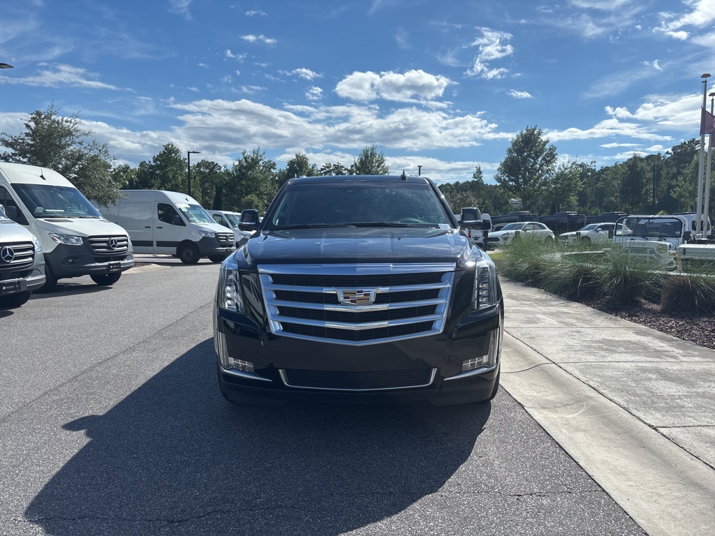 2019 Cadillac Escalade Luxury photo 7