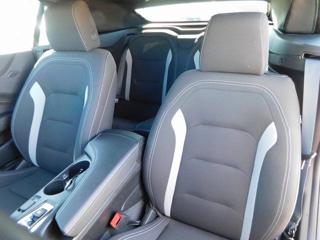 2024 Chevrolet Camaro 1LT photo 18
