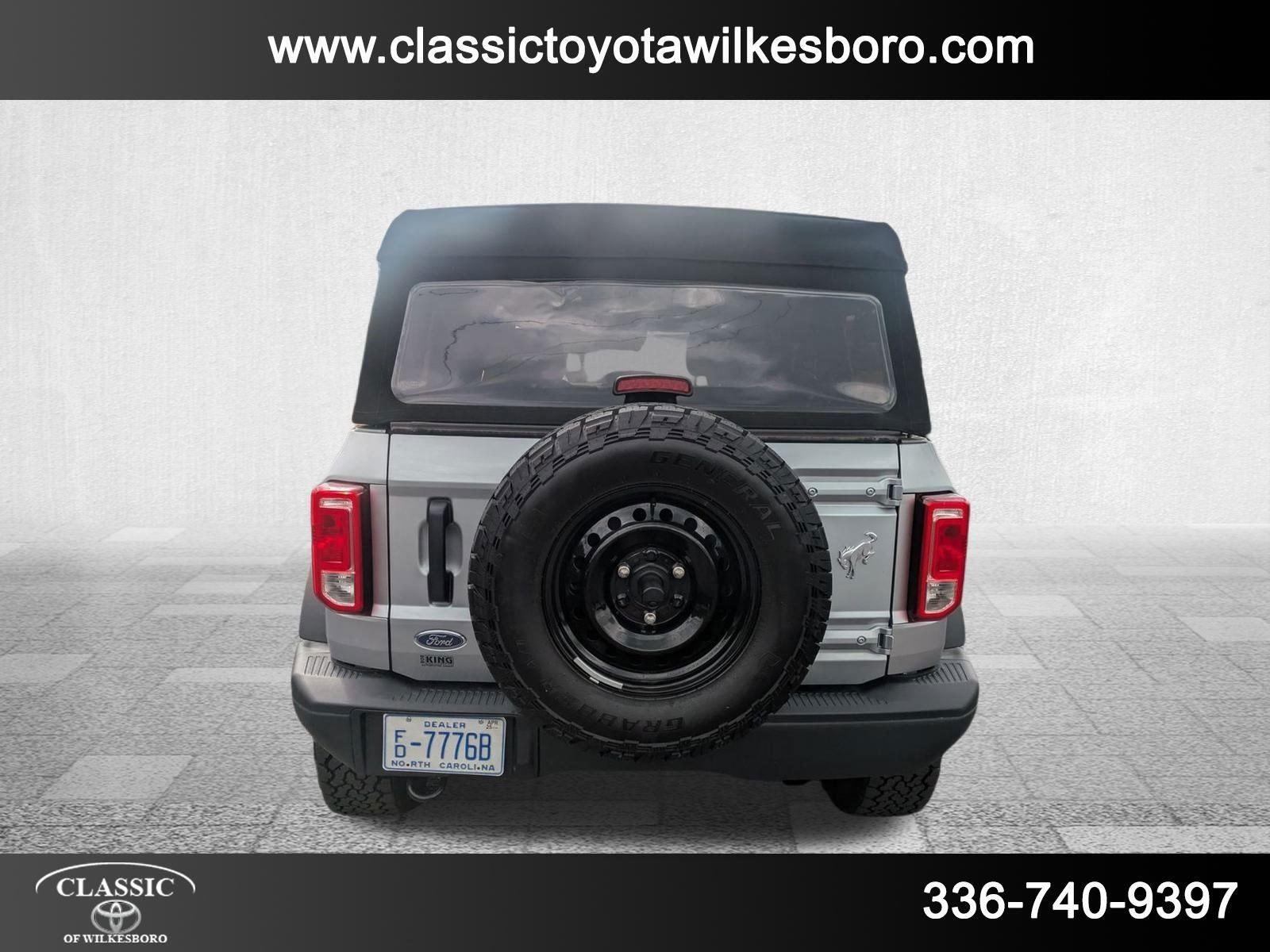 2023 Ford Bronco Black Diamond photo 4