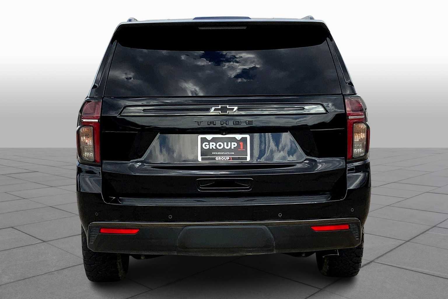 2021 Chevrolet Tahoe Z71 photo 3
