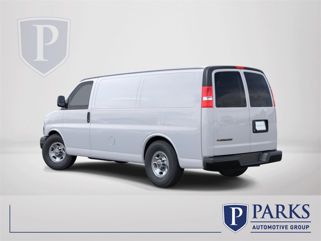 2025 Chevrolet Express Cargo 2500 photo 2