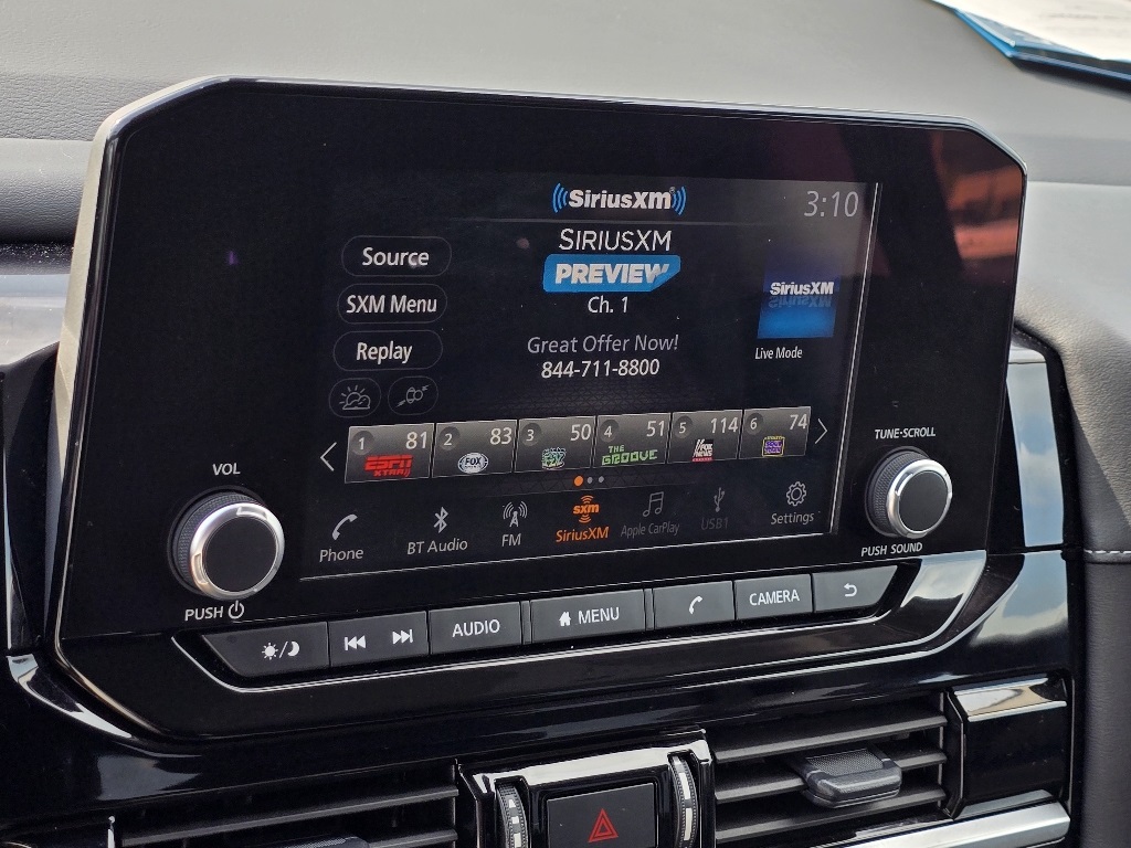 2024 Nissan Pathfinder SV photo 4