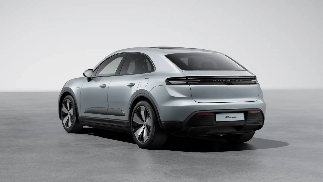 2025 Porsche Macan Electric photo 3