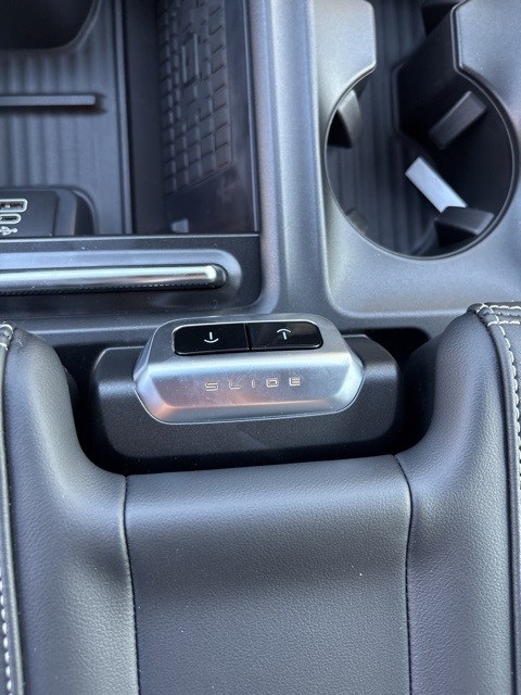 2025 Ford Expedition Platinum photo 24