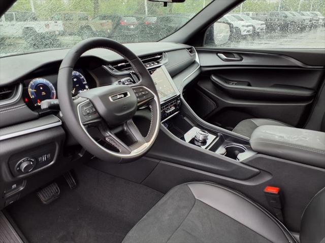 2025 Jeep Grand Cherokee Altitude X photo 4