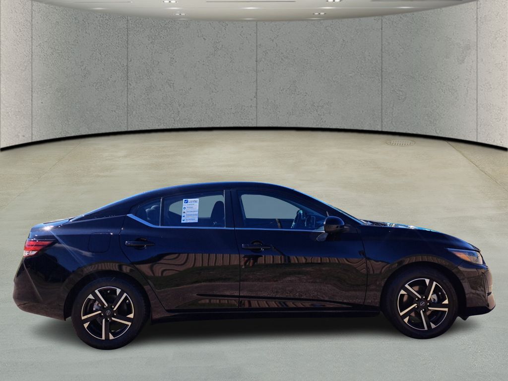 2024 Nissan Sentra SV photo 4