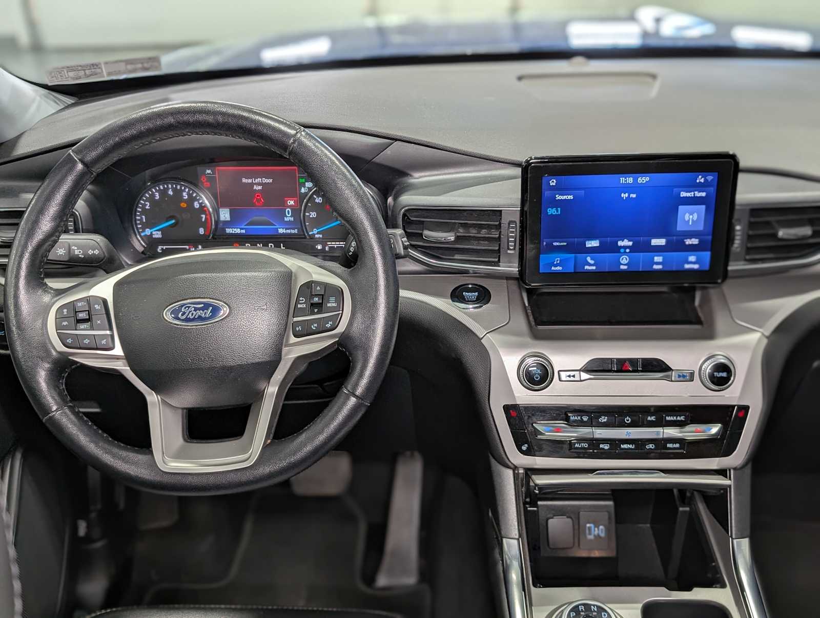 2022 Ford Explorer XLT photo 4