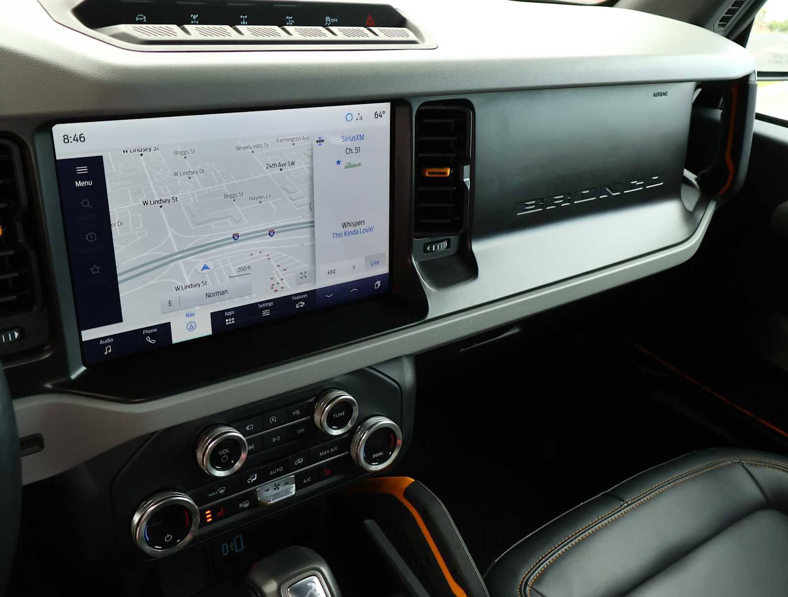 2023 Ford Bronco Base photo 10