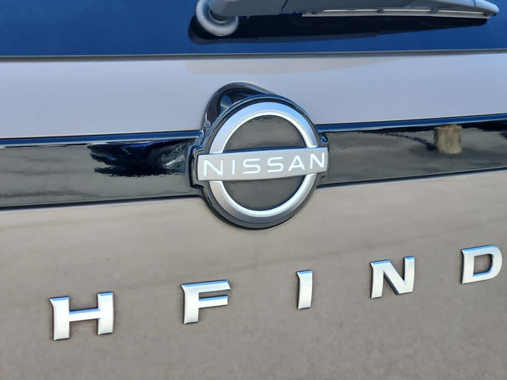 2024 Nissan Pathfinder Platinum photo 24