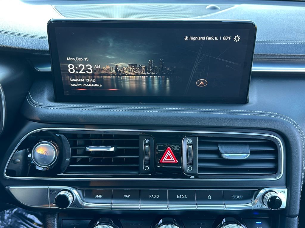 2022 Genesis G70 2.0T photo 32