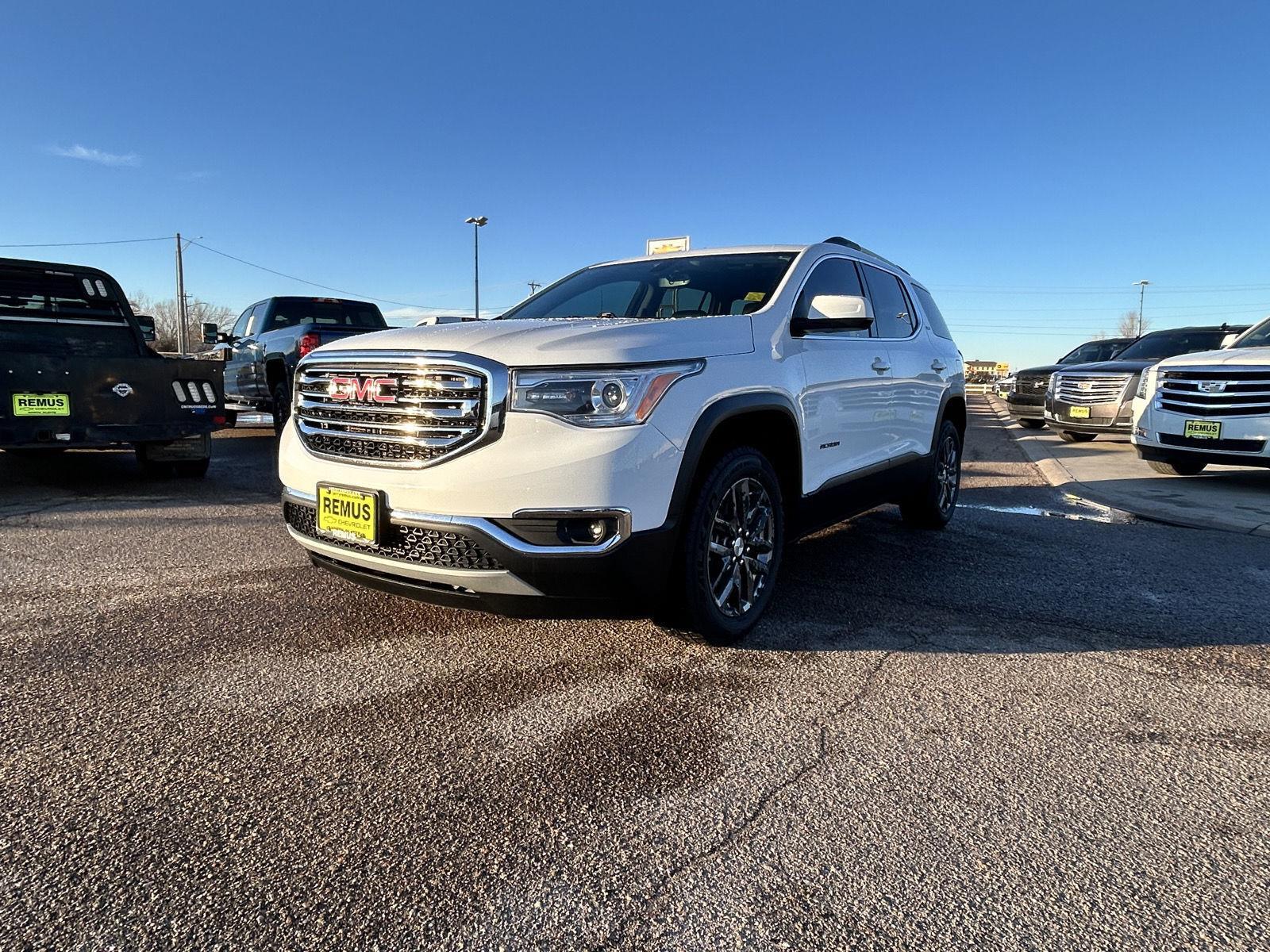 2019 Gmc Acadia SLT photo 3