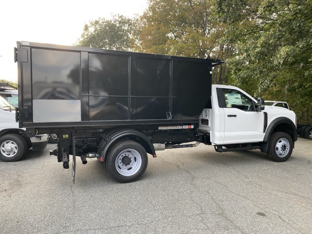 2025 Ford F-550 photo 6