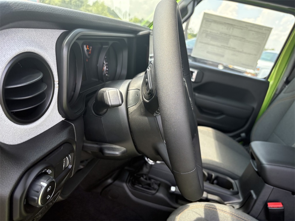 2025 Jeep Gladiator Sport S photo 11