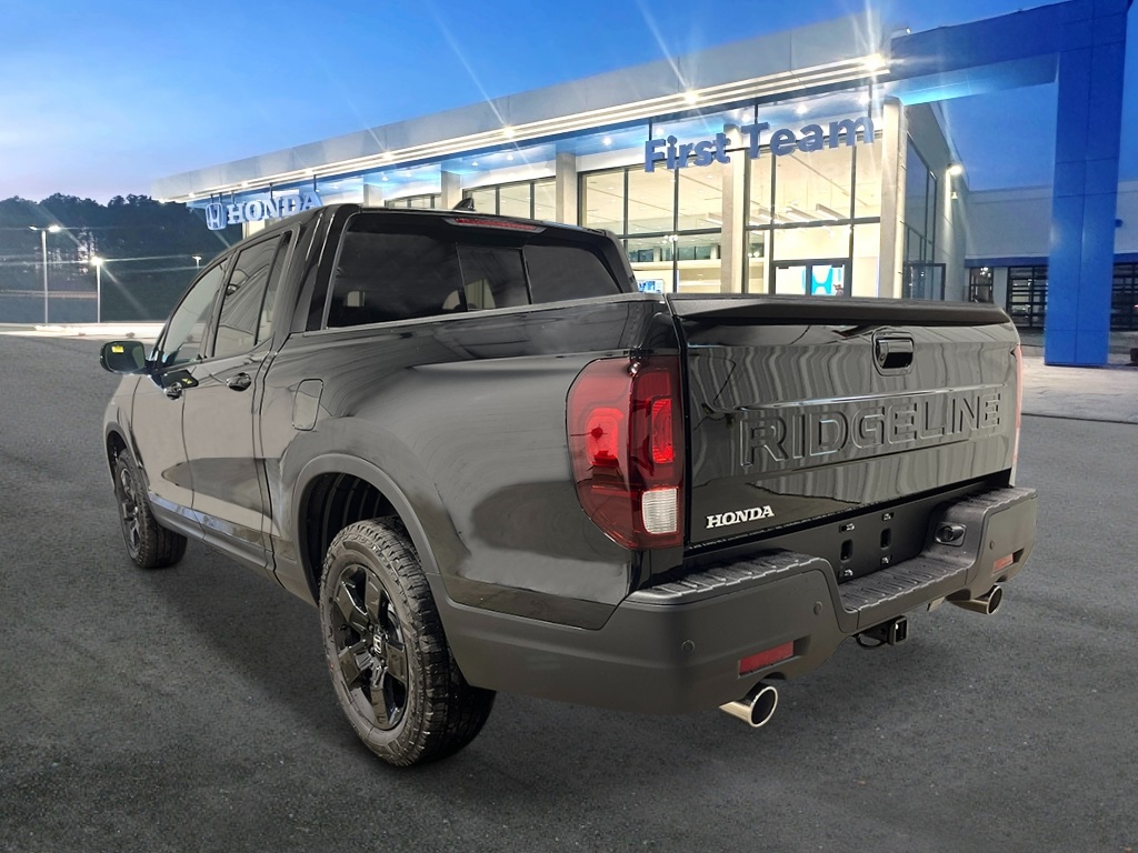 2025 Honda Ridgeline Black Edition photo 3