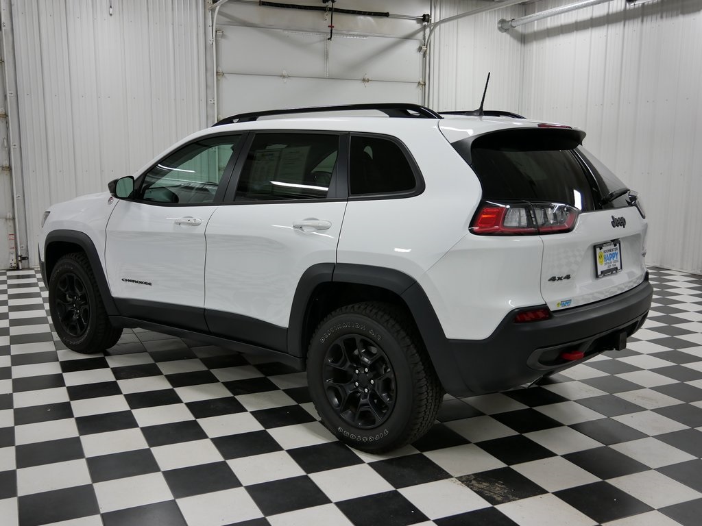 2022 Jeep Cherokee Trailhawk photo 5