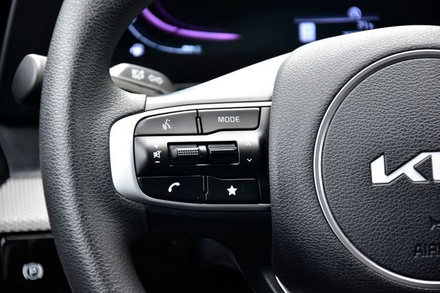 2025 Kia Sportage LX photo 16