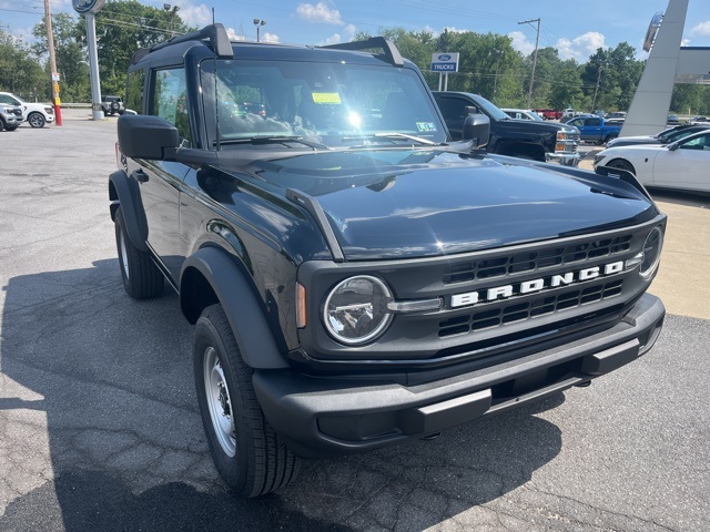 2025 Ford Bronco Base photo 9