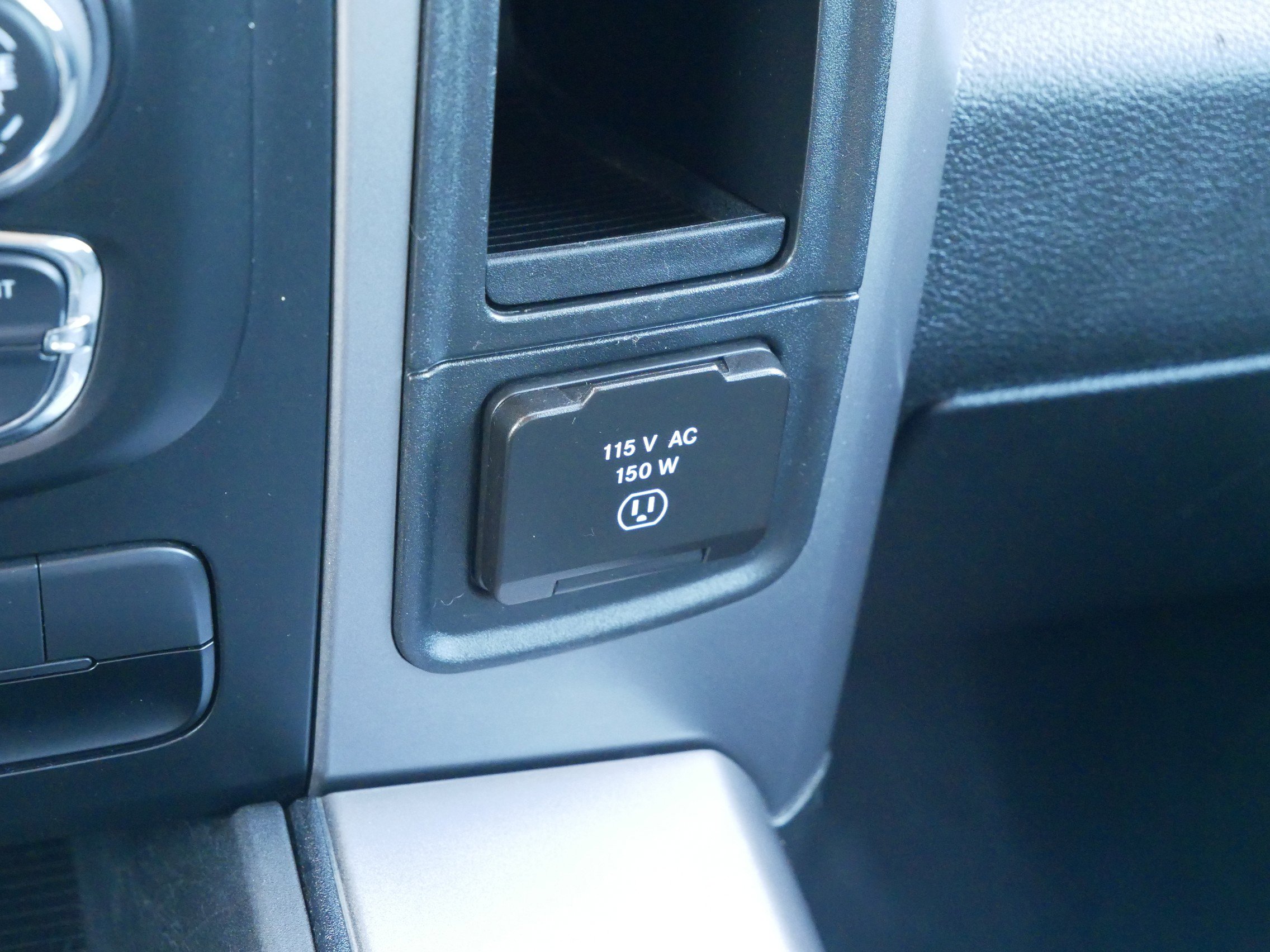 2023 Ram 1500 Classic SLT photo 25