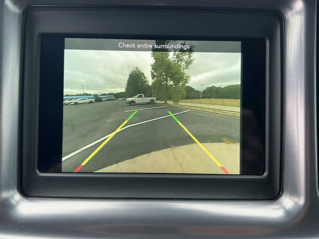 2021 Dodge Challenger SXT photo 3