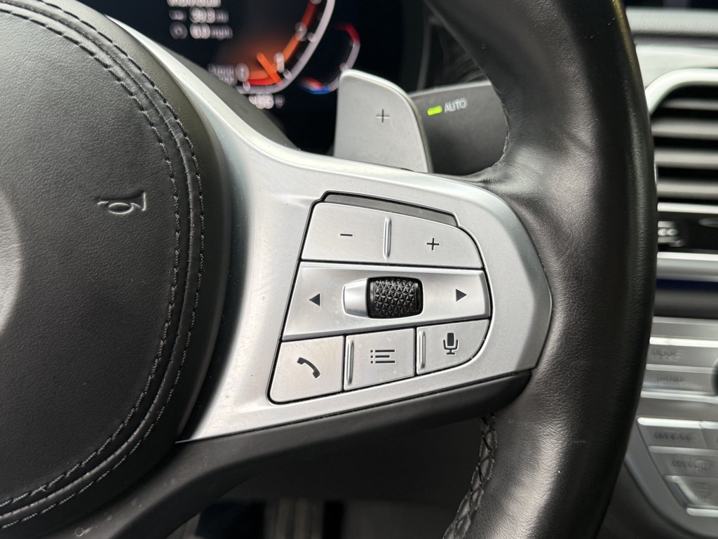 Used 2022 Black BMW 740i image 21