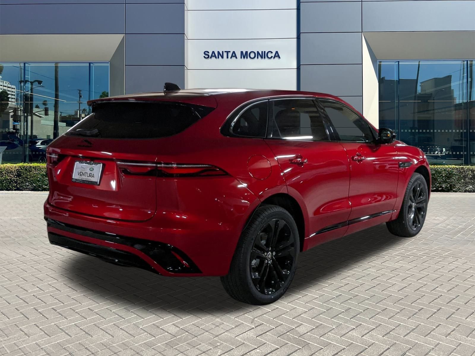2024 Jaguar F-PACE P250 R-Dynamic S photo 2