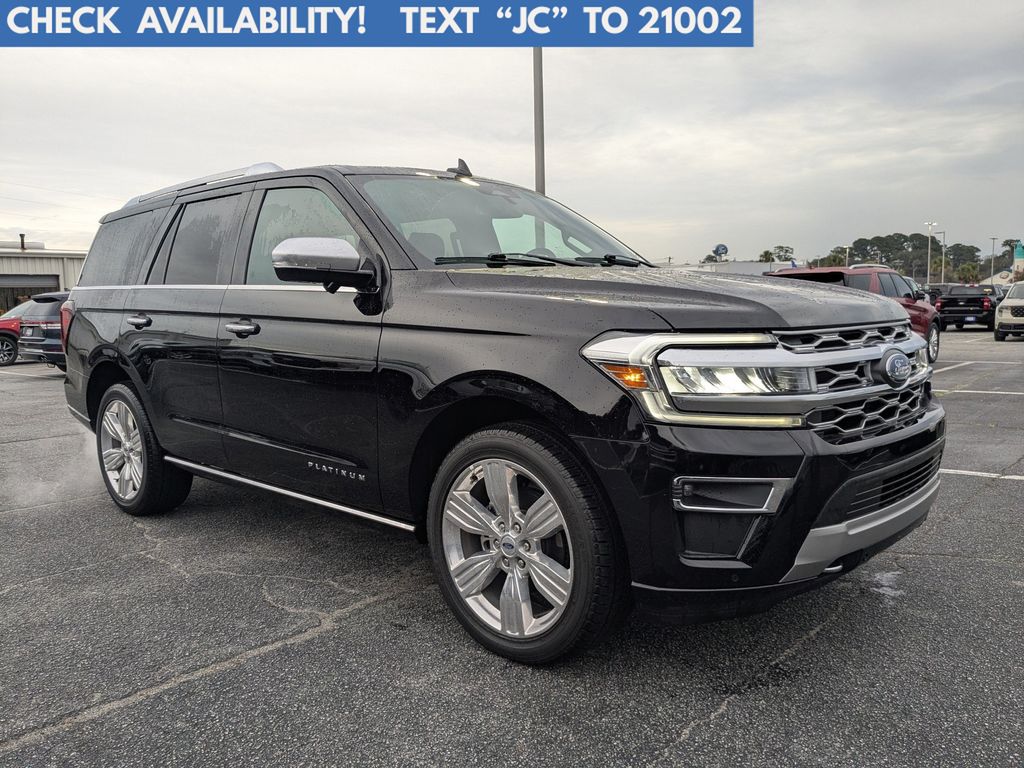 2023 Ford Expedition Platinum's photo