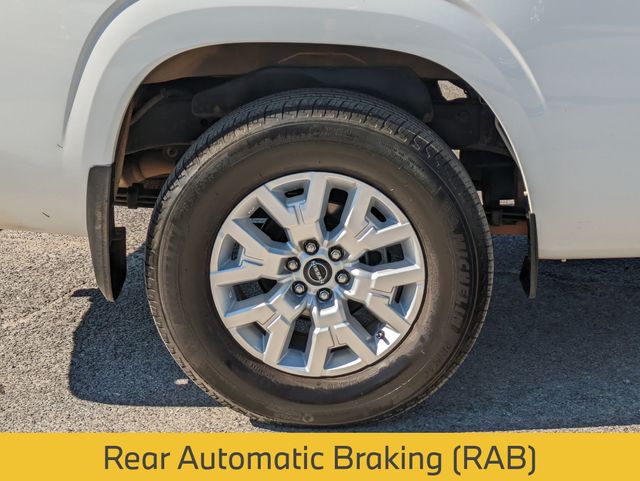 2023 Nissan Frontier SV photo 10