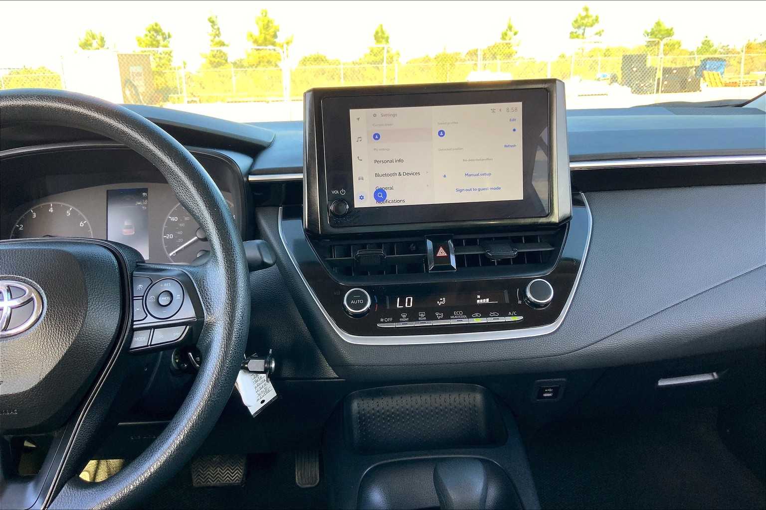 2024 Toyota Corolla LE photo 2