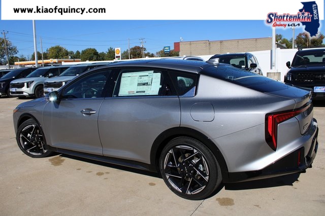 2025 Kia K4 LXS photo 3