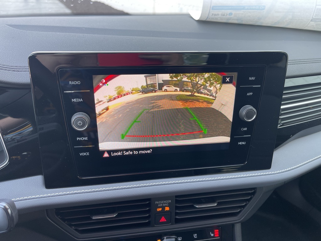 2025 Volkswagen Jetta 1.5T SEL photo 9