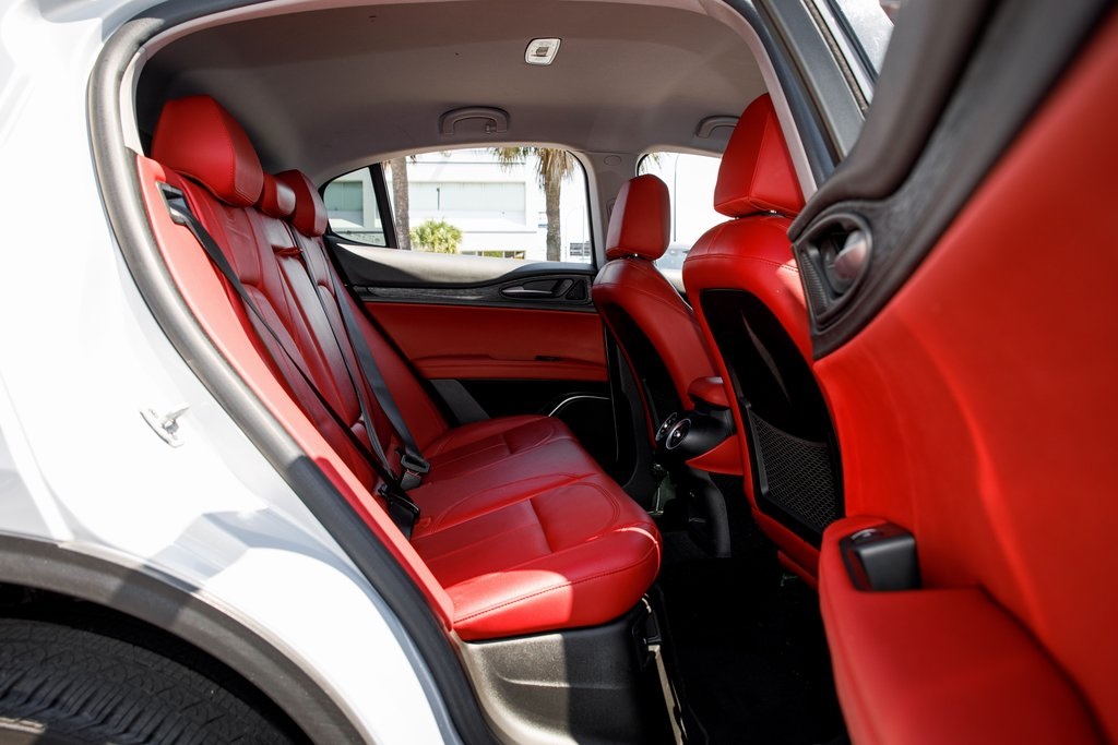 2021 Alfa Romeo Stelvio Sport Base photo 24
