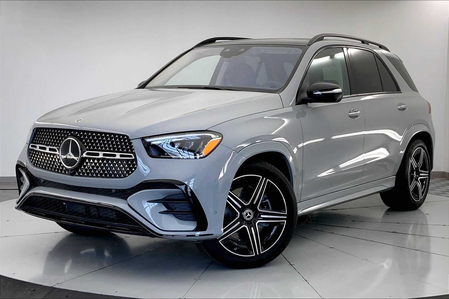 2026 Mercedes-Benz GLE GLE450's photo