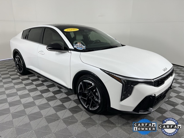2025 Kia K4 GT-Line's photo