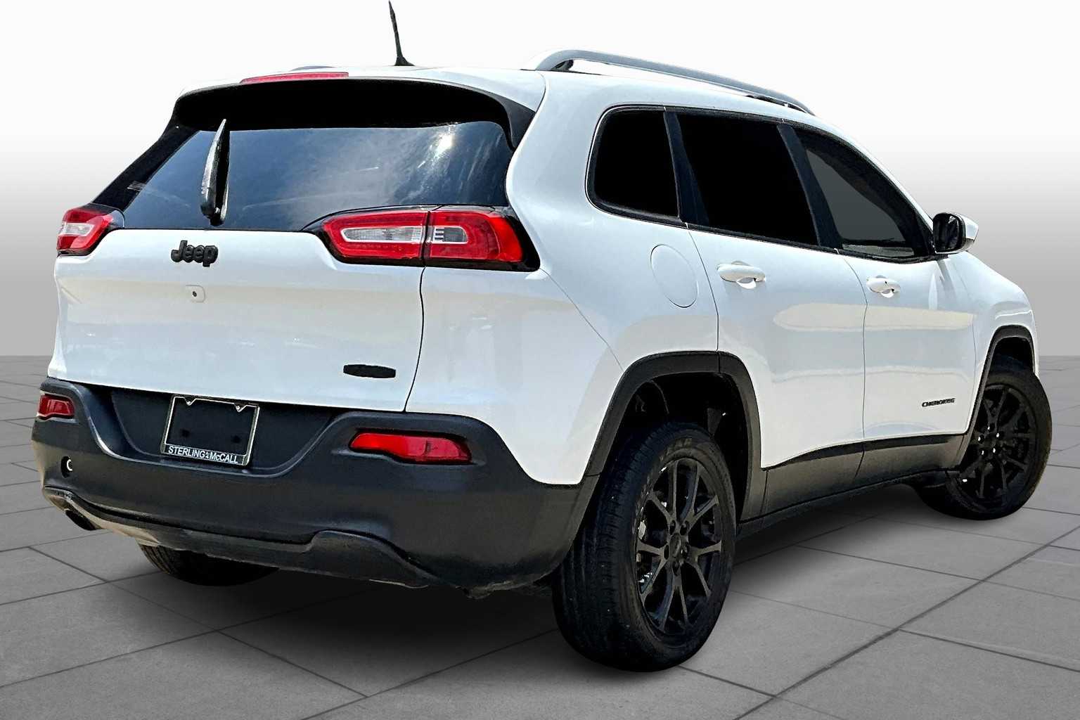 2017 Jeep Cherokee Latitude photo 11