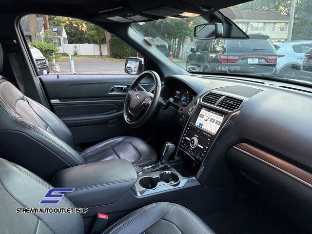 2019 Ford Explorer Limited photo 9