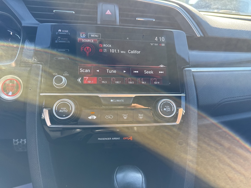 2019 Honda Civic Sport photo 9